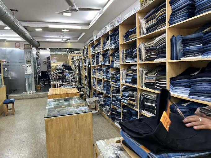 Vashi's House of Jeans